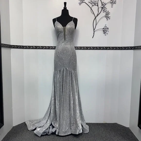 May Queen Dresses | Silver Metallic Fit & Flare Long Dress | Color: Silver | Size: 4 | Sullicg78's Closet May Queen Dresses | Silver Metallic Fit & Flare Long Dress | Color: Silver | Size: 4 | Sullicg78's Closet